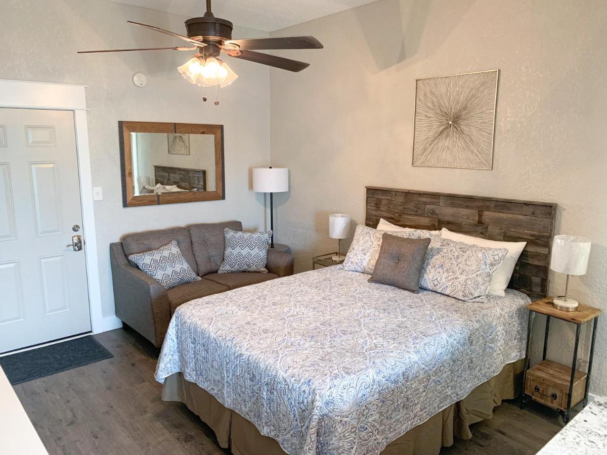 Budget Friendly Condo Within Walking Distance To The Beach! กัลฟ์ชอร์ส ภายนอก รูปภาพ